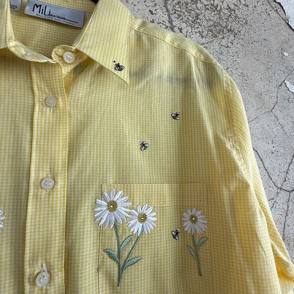 Gingham Top Butter Yellow Embroidered Daisies Bees Button Down Shirt Gardencore - Picture 3 of 7